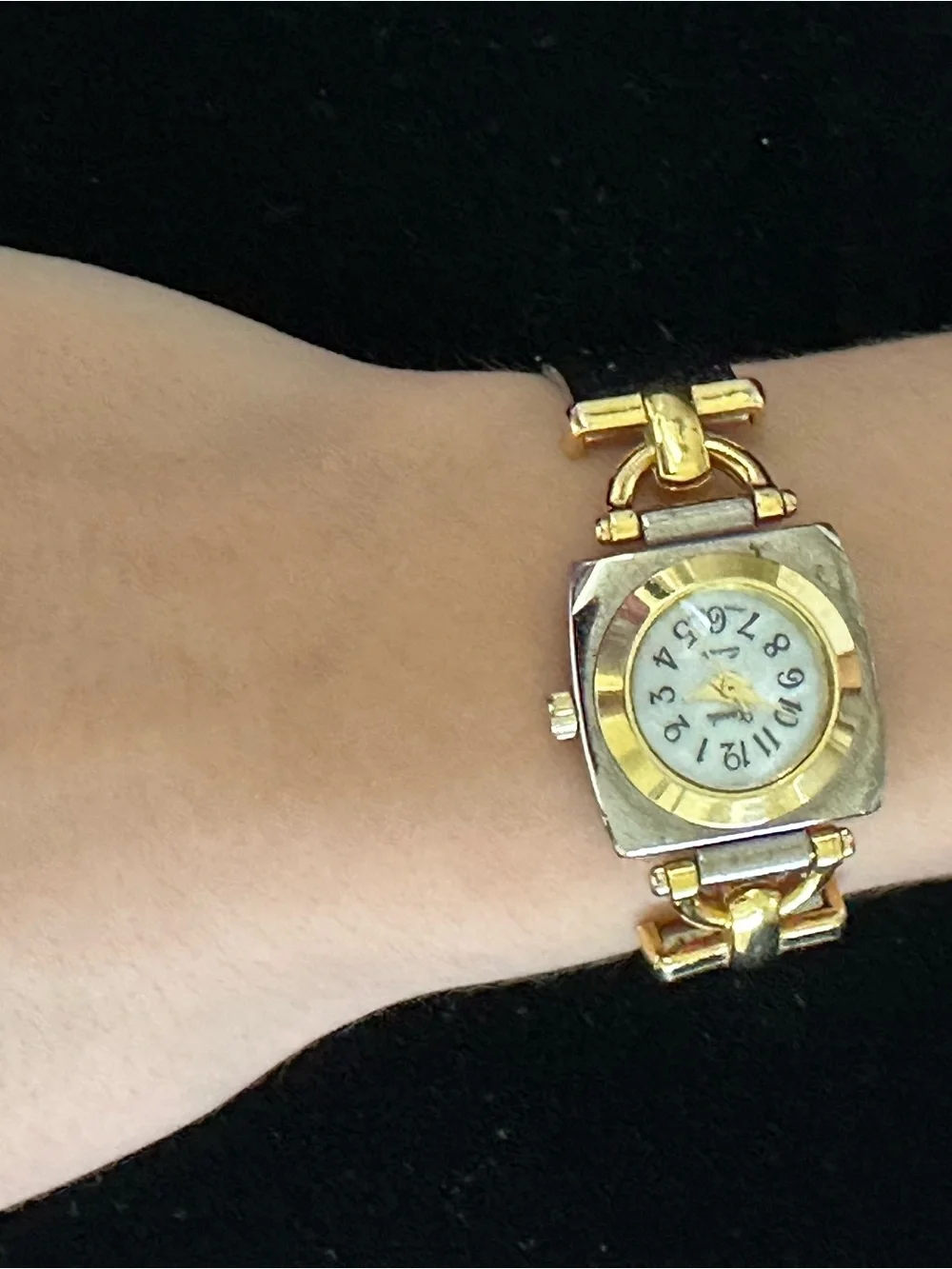 Elegant Xanadu Two-Tone Gold & Silver Women\'s Bracelet Watch Elegant Xanadu Two-Tone Gold & Silver Women main image 3